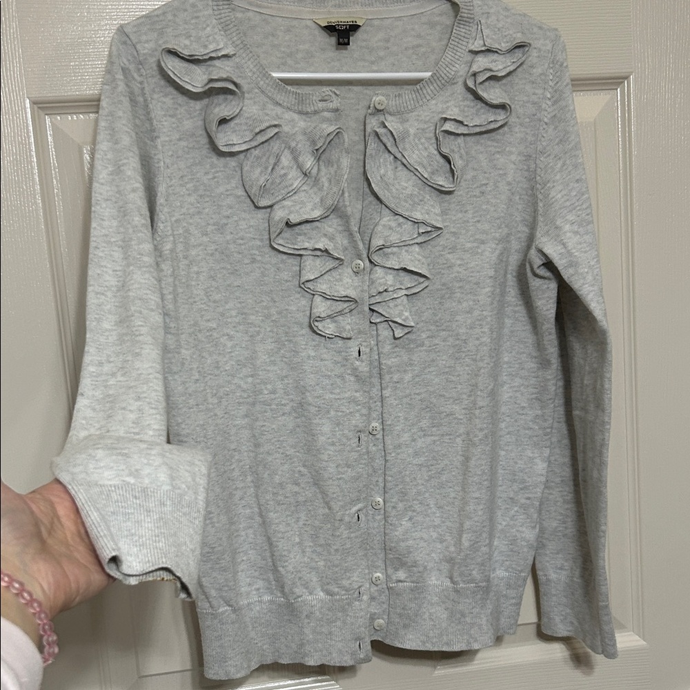 Denver Hayes Light Gray Ruffled Cardigan Heathered Lightweight Button Down M L